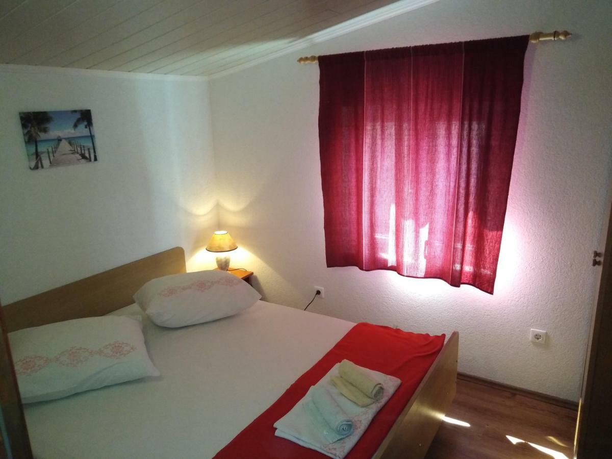 Apartman Rodic Omiš Exteriör bild